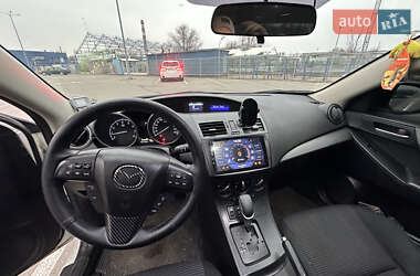 Седан Mazda 3 2011 в Днепре