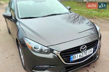 Седан Mazda 3 2017 в Тростянці