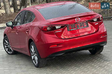 Седан Mazda 3 2018 в 