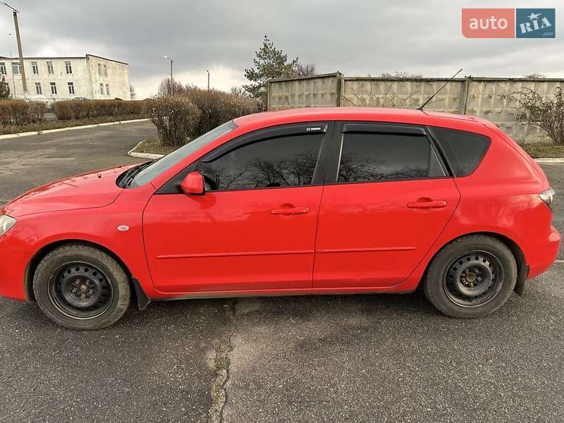 Хэтчбек Mazda 3 2007 в Синельниково