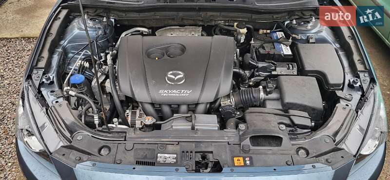 Седан Mazda 3 2015 в Полтаве