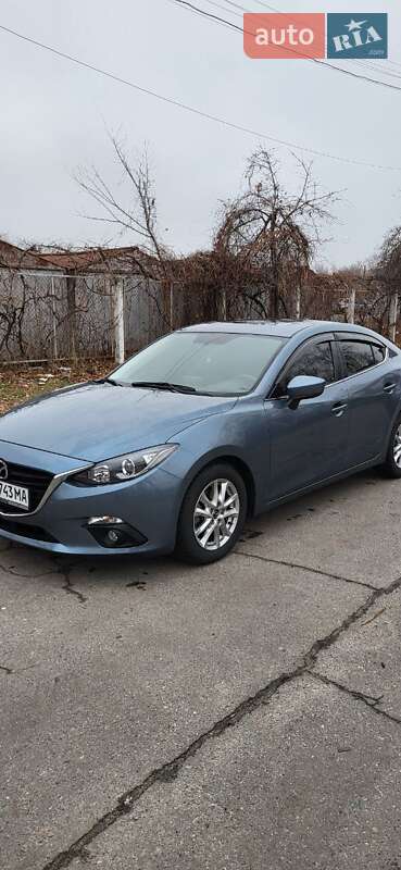 Седан Mazda 3 2015 в Полтаве