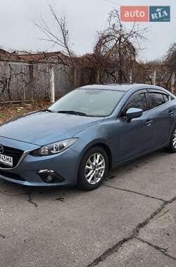 Седан Mazda 3 2015 в Полтаве