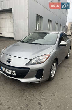 Седан Mazda 3 2013 в Києві