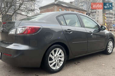 Седан Mazda 3 2011 в Черкасах