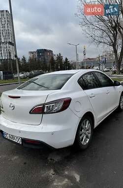 Седан Mazda 3 2011 в 