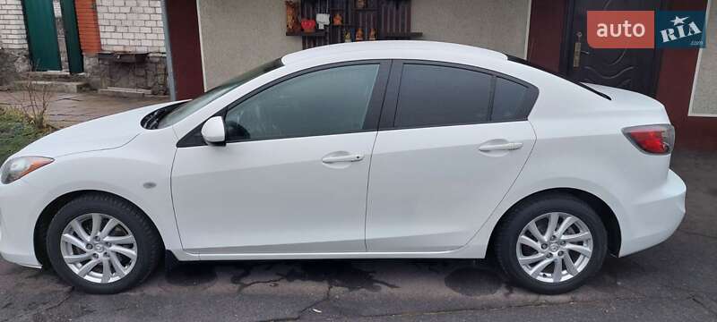 Седан Mazda 3 2012 в Кременчуге