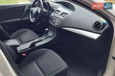 Седан Mazda 3 2012 в Кременчуге