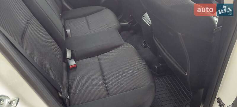 Седан Mazda 3 2012 в Кременчуге