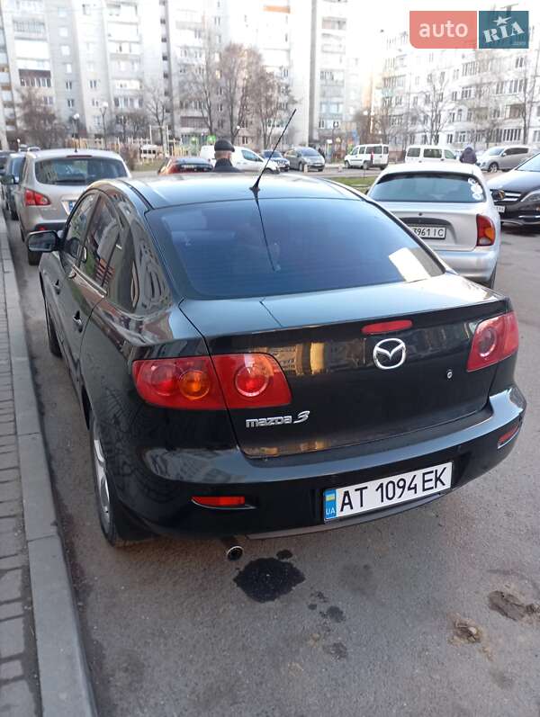 Седан Mazda 3 2005 в Ивано-Франковске