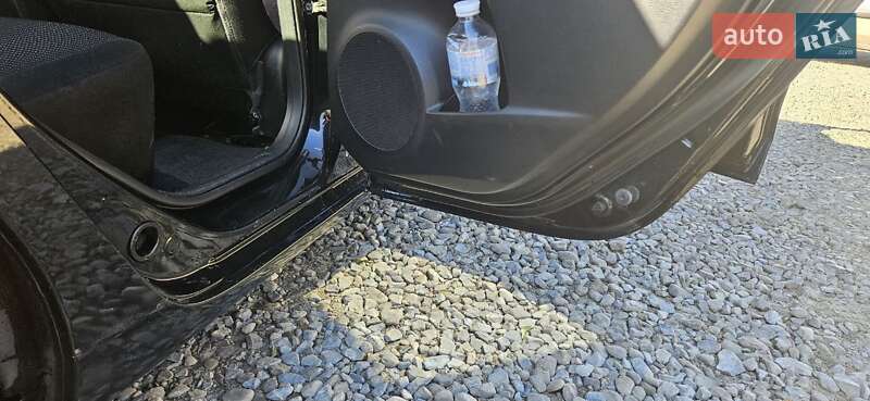 Седан Mazda 3 2011 в Ивано-Франковске