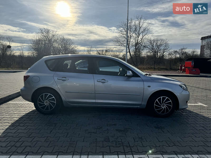Хэтчбек Mazda 3 2005 в Жидачове