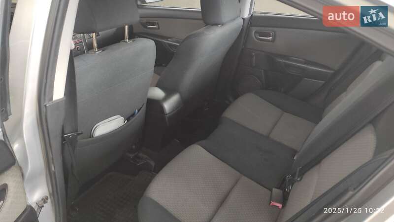 Седан Mazda 3 2006 в Добромиле