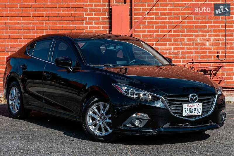 Седан Mazda 3 2016 в Львове
