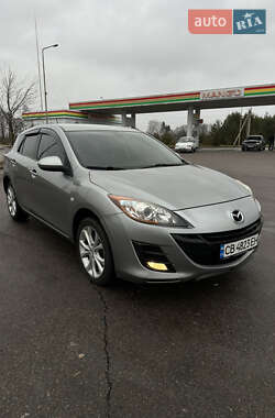 Хетчбек Mazda 3 2010 в Чернігові