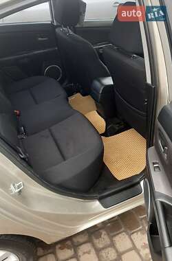 Седан Mazda 3 2007 в 