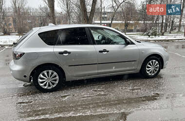 Хэтчбек Mazda 3 2005 в 