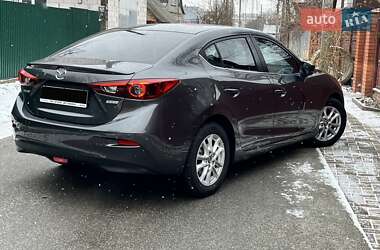 Седан Mazda 3 2017 в Києві