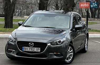 Хэтчбек Mazda 3 2016 в Одессе