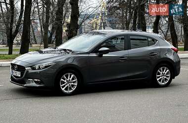 Хэтчбек Mazda 3 2016 в Одессе