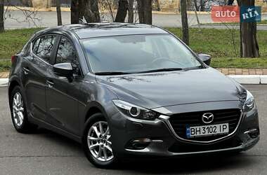 Хэтчбек Mazda 3 2016 в Одессе