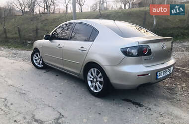 Седан Mazda 3 2008 в Мукачевому