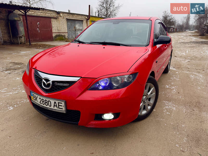 Седан Mazda 3 2006 в Вараші