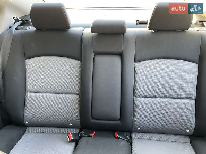 Седан Mazda 3 2008 в Боярке