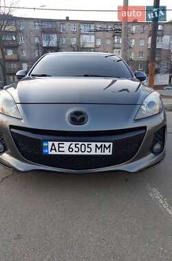 Седан Mazda 3 2012 в Днепре