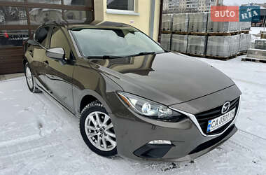 Седан Mazda 3 2015 в Черкасах