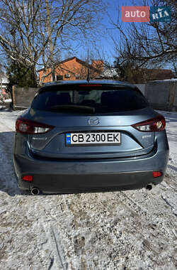 Хэтчбек Mazda 3 2016 в Чернигове