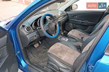 Седан Mazda 3 2005 в Овідіополі