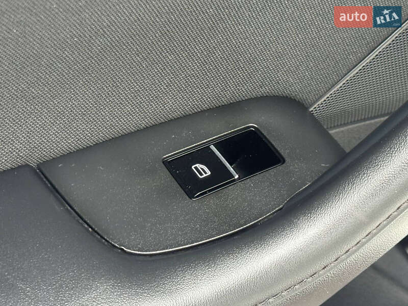 Седан Mazda 3 2022 в Сумах