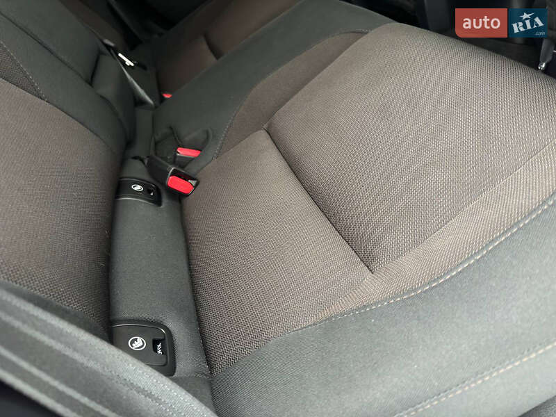 Седан Mazda 3 2022 в Сумах