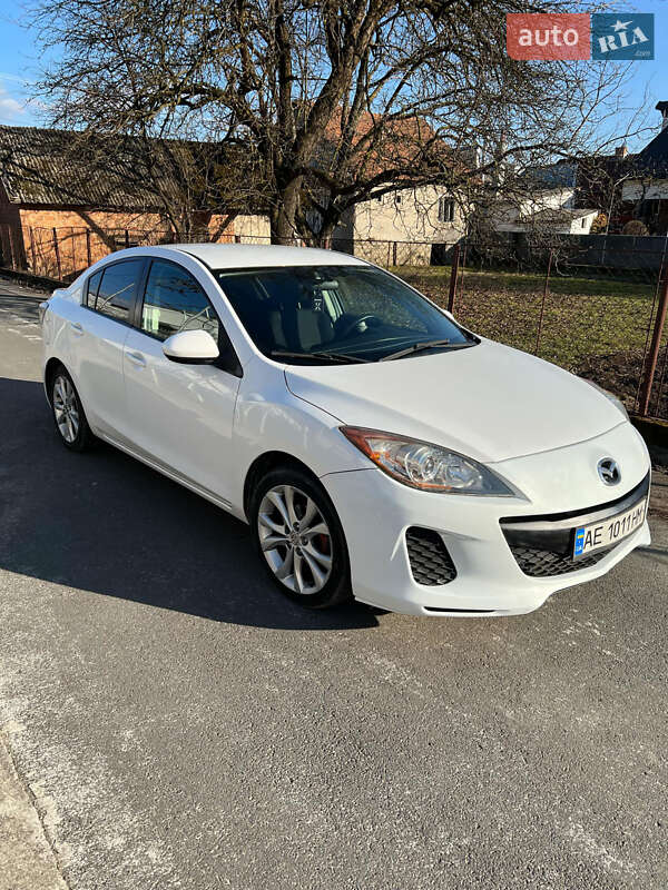 Седан Mazda 3 2011 в Днепре