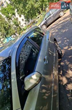 Хэтчбек Mazda 3 2007 в 
