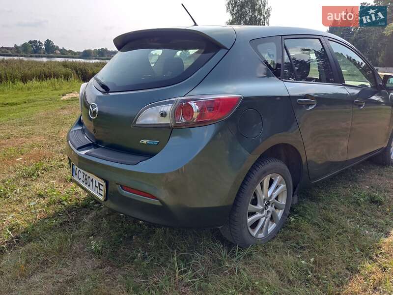 Хетчбек Mazda 3 2012 в Ратному