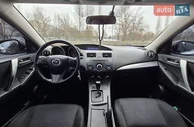 Седан Mazda 3 2012 в 