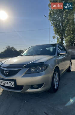 Седан Mazda 3 2005 в Рени