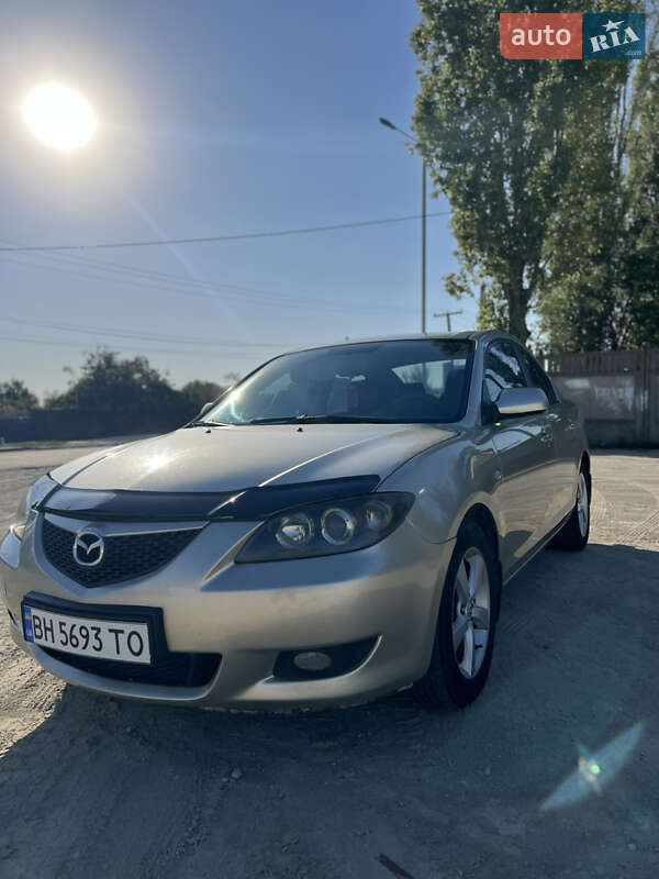 Седан Mazda 3 2005 в 