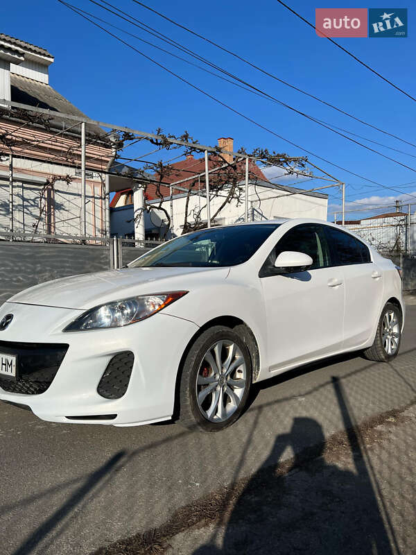 Седан Mazda 3 2011 в Днепре