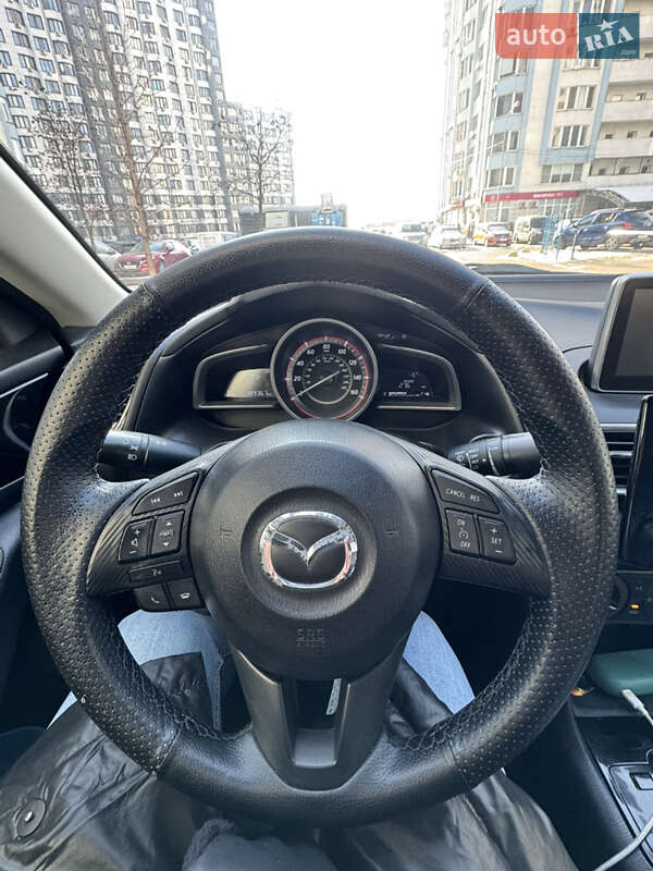 Седан Mazda 3 2014 в Киеве