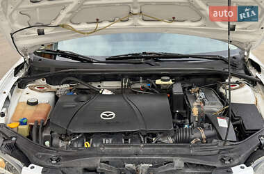 Седан Mazda 3 2004 в 
