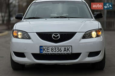 Седан Mazda 3 2004 в 