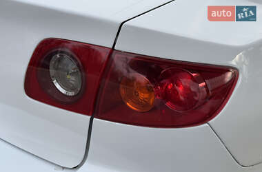 Седан Mazda 3 2004 в 