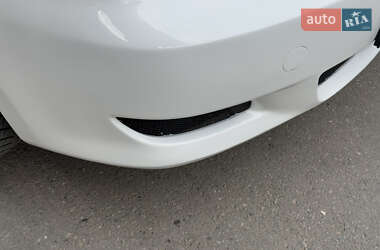 Седан Mazda 3 2004 в 