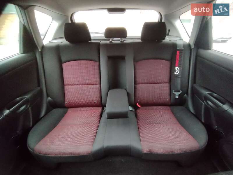 Хетчбек Mazda 3 2003 в Запоріжжі
