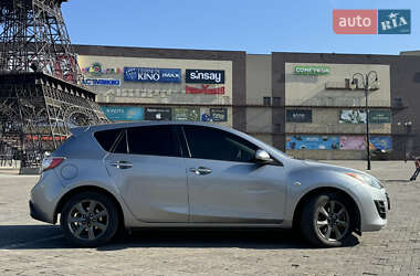 Хэтчбек Mazda 3 2010 в 