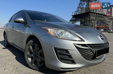 Хэтчбек Mazda 3 2010 в 