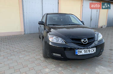 Хэтчбек Mazda 3 2007 в Сарнах